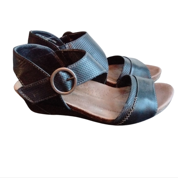 Earth Origins Hazel Sandals Black Strwp Leather Sandals Women's Size 7 M - Picture 6 of 13